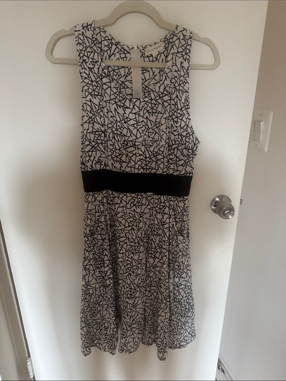 Mata Traders Black & White Sleeveless Midi Dress with Waistband